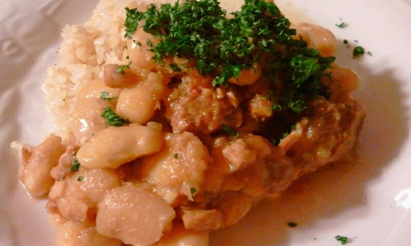 すね肉の煮込み・白インゲン豆入り