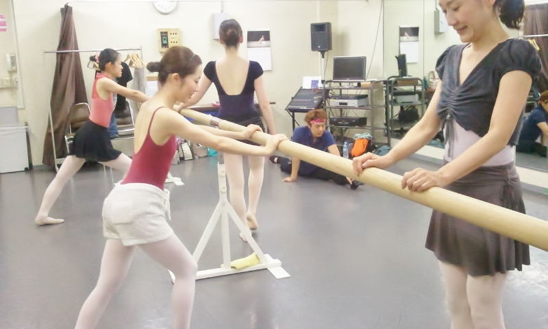 クラス前にウォーミングアップ♪