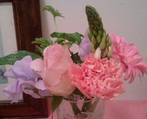 537274_604098242961487_186581497_n