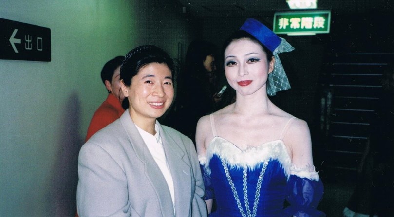 メルパルク裏にて　